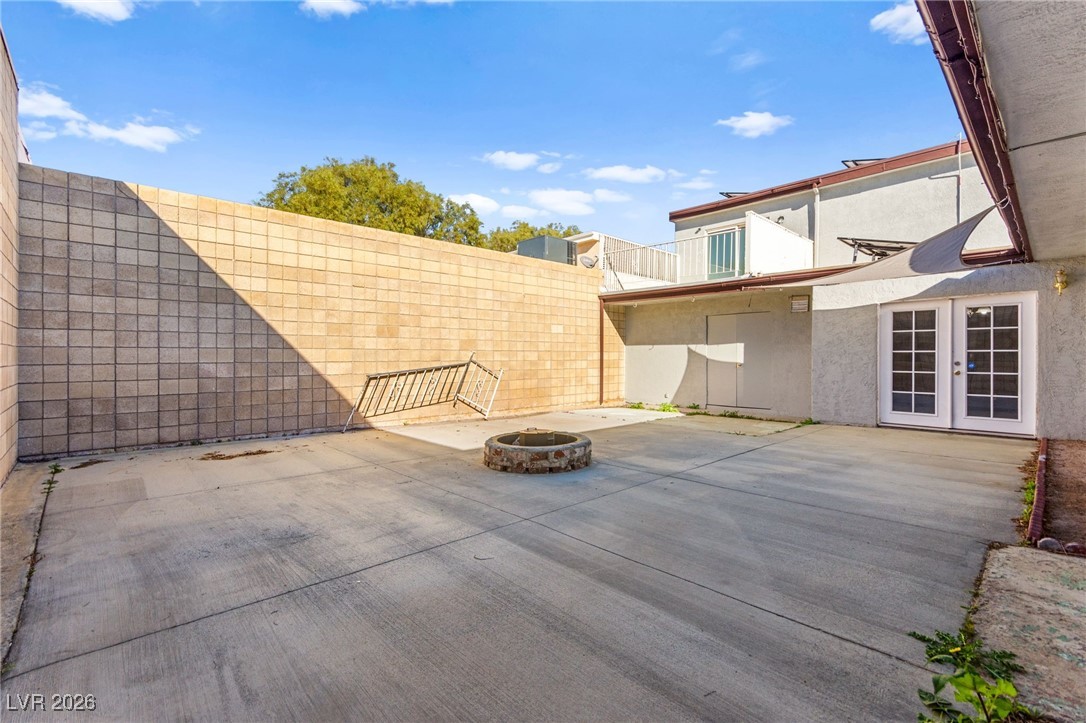 3719 Centennial Circle