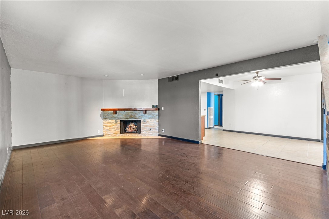 3719 Centennial Circle