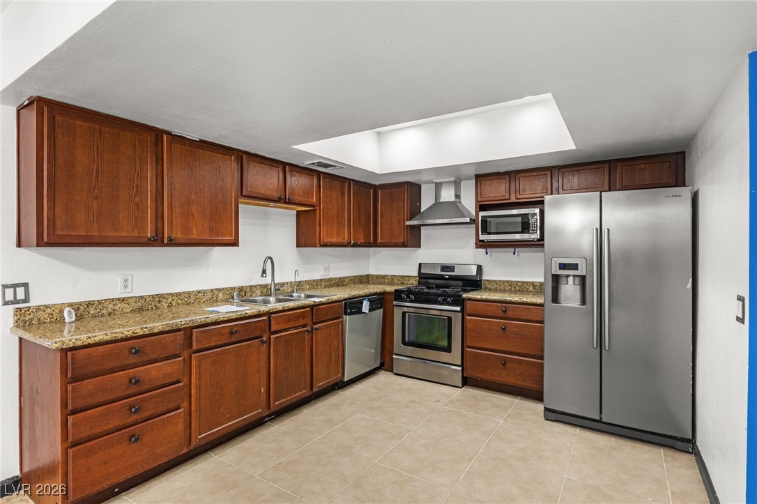 3719 Centennial Circle