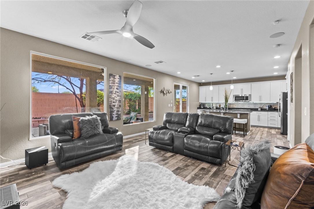 4004 Elegant Alley Court