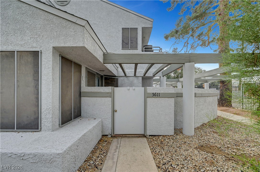 5611 Vineyard Lane 10