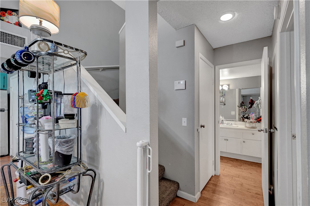 5611 Vineyard Lane 10