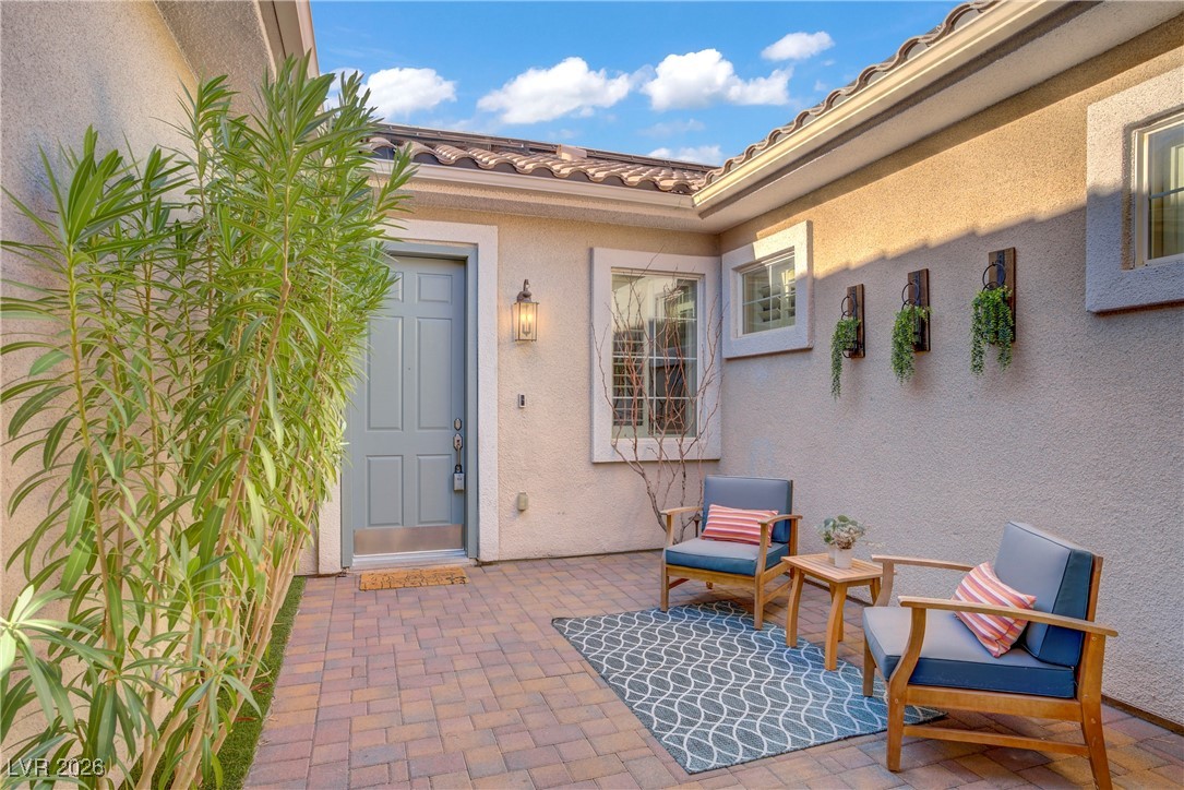 11304 Asilo Bianco Ave