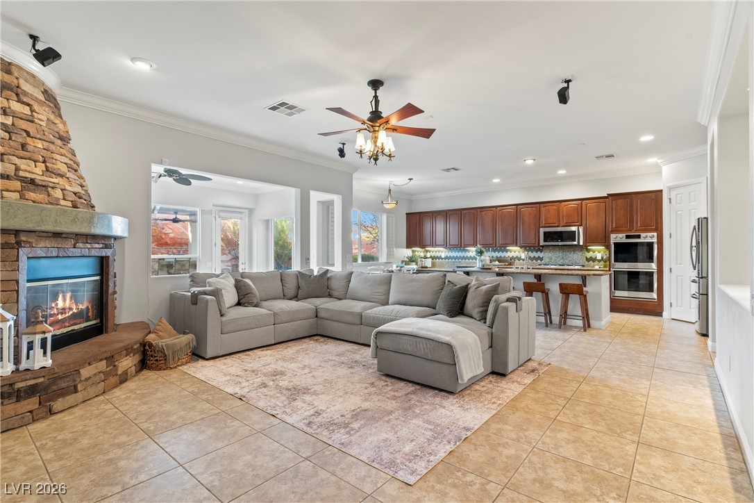 11304 Asilo Bianco Ave