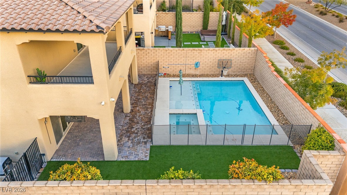 11858 Corenzio Avenue