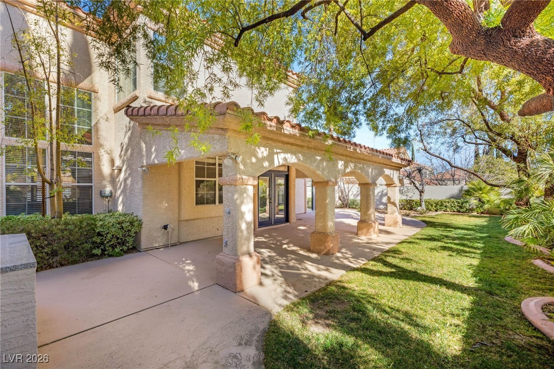 9517 Spanish Steps Lane