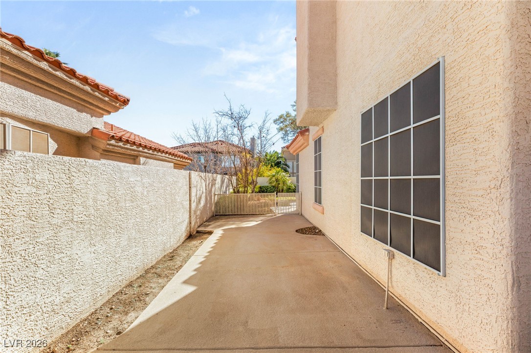 9517 Spanish Steps Lane