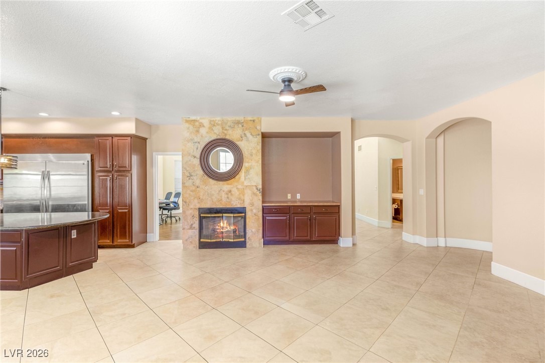 9517 Spanish Steps Lane