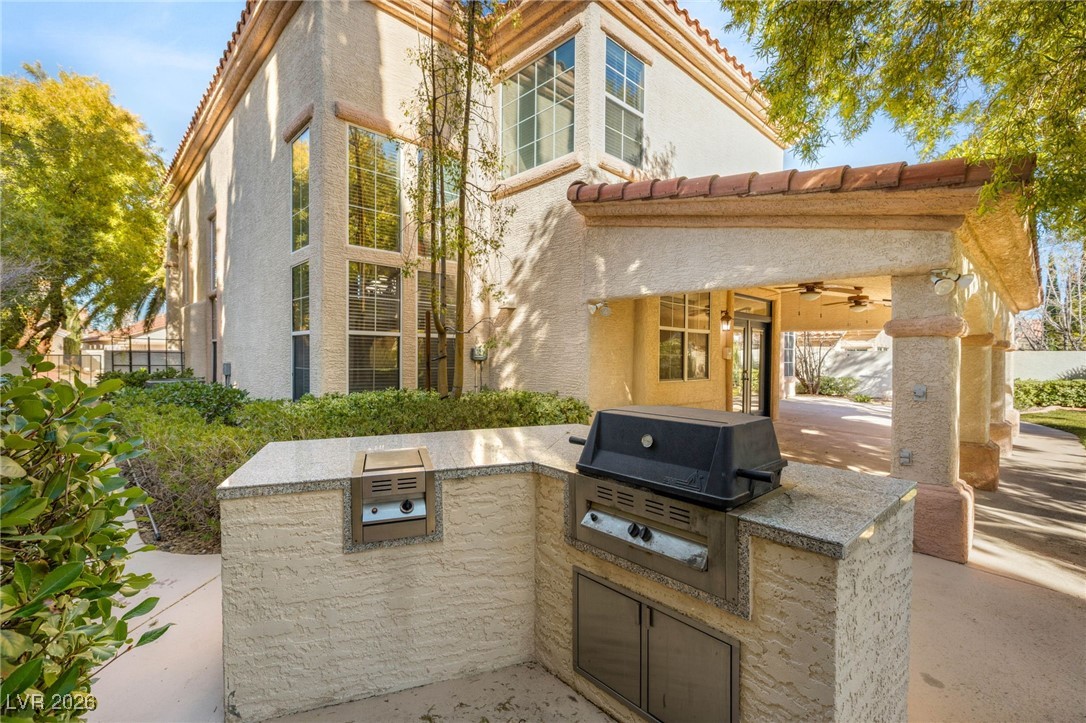 9517 Spanish Steps Lane