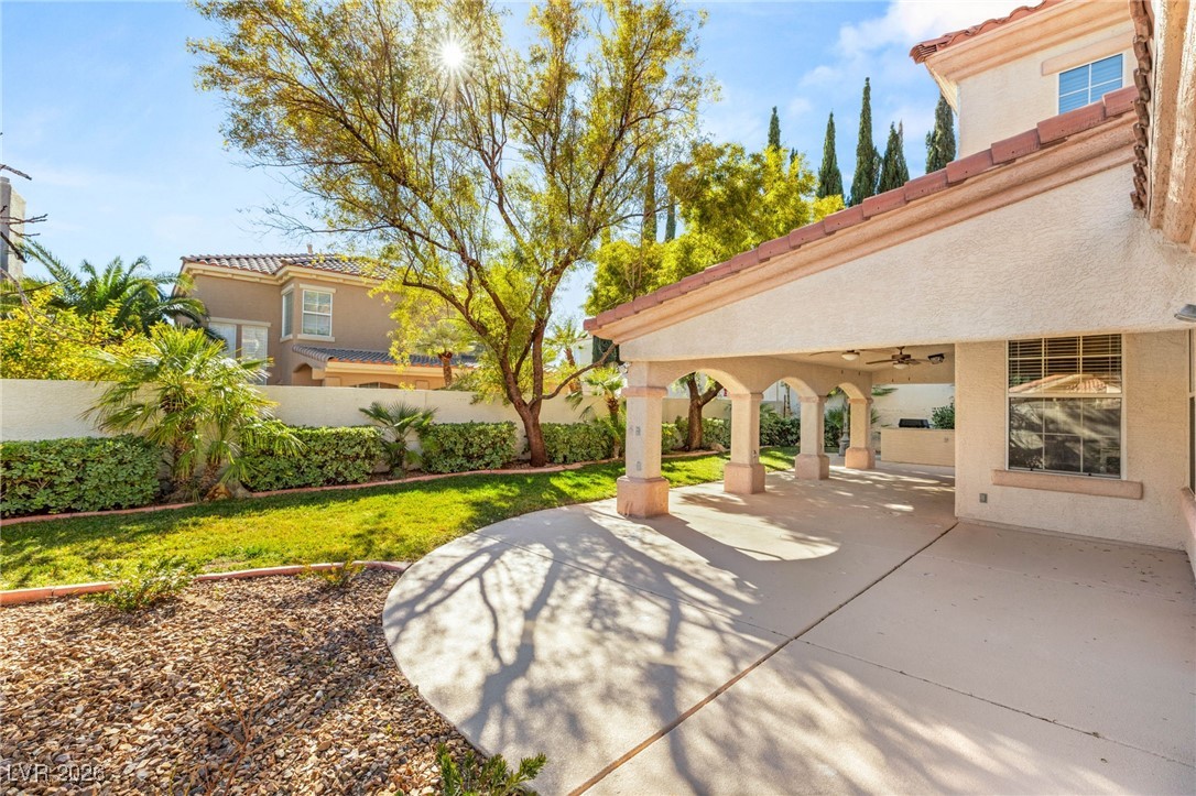 9517 Spanish Steps Lane