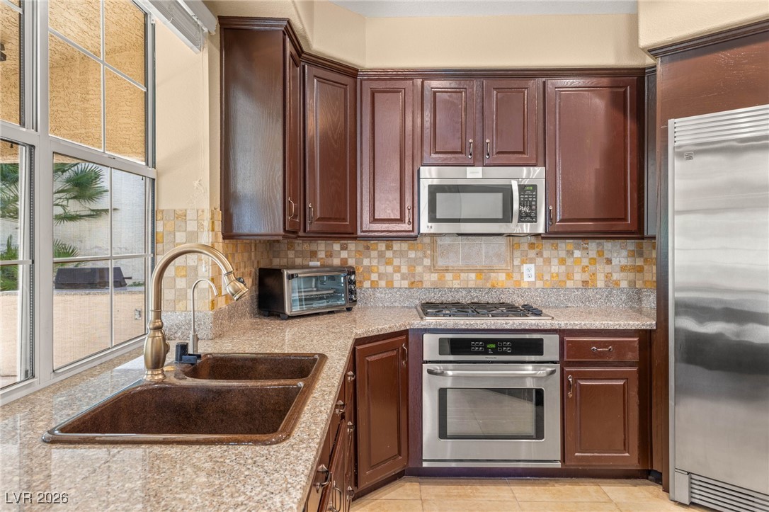 9517 Spanish Steps Lane