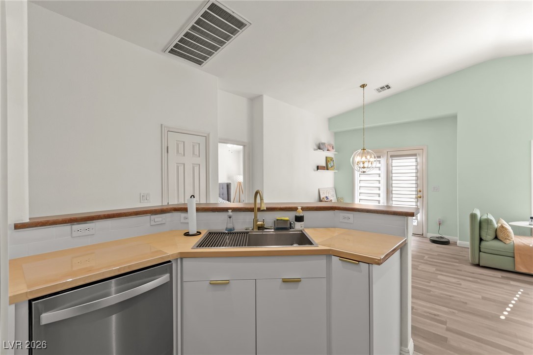 9116 Bushy Tail Avenue 101