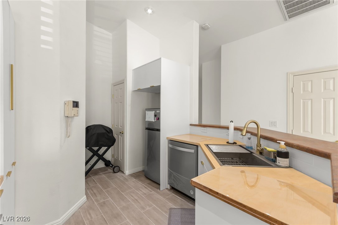 9116 Bushy Tail Avenue 101