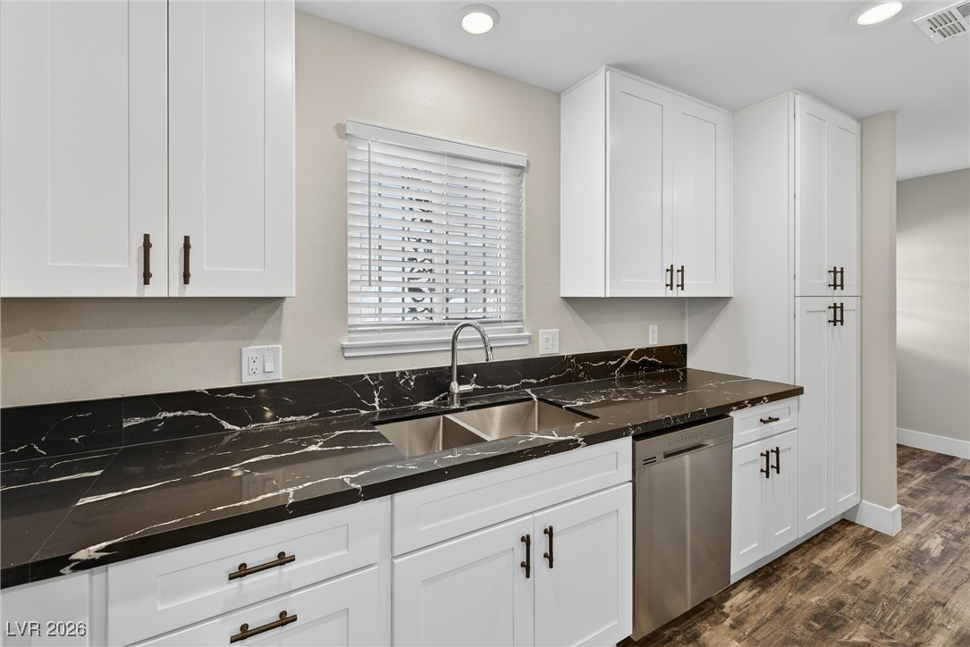 611 Greenbriar Townhouse Way