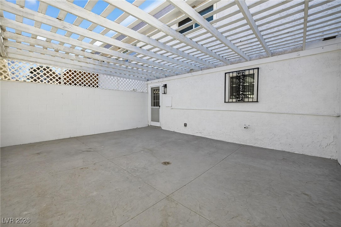 611 Greenbriar Townhouse Way
