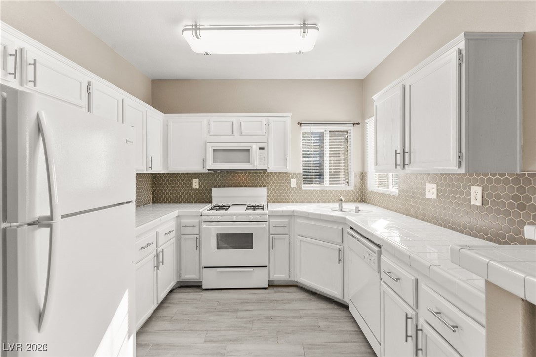 1405 South Nellis Boulevard 2094