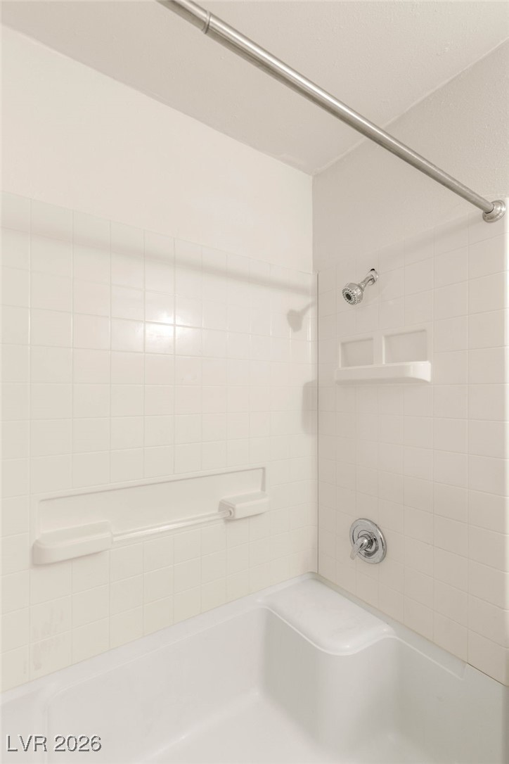 5171 Caliente Street 131