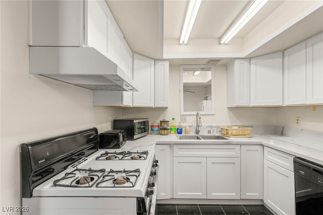 5171 Caliente Street 131