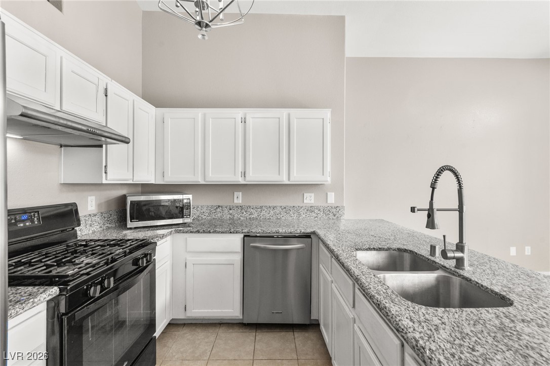 7025 Village Shore Court