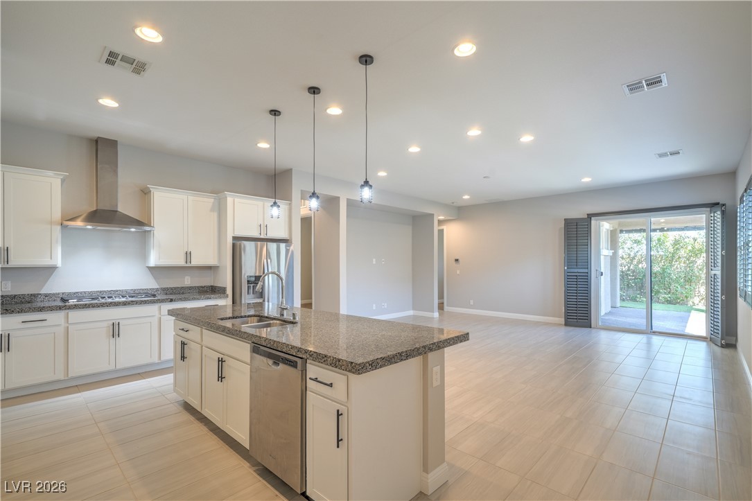 8138 Skye Dragon Street