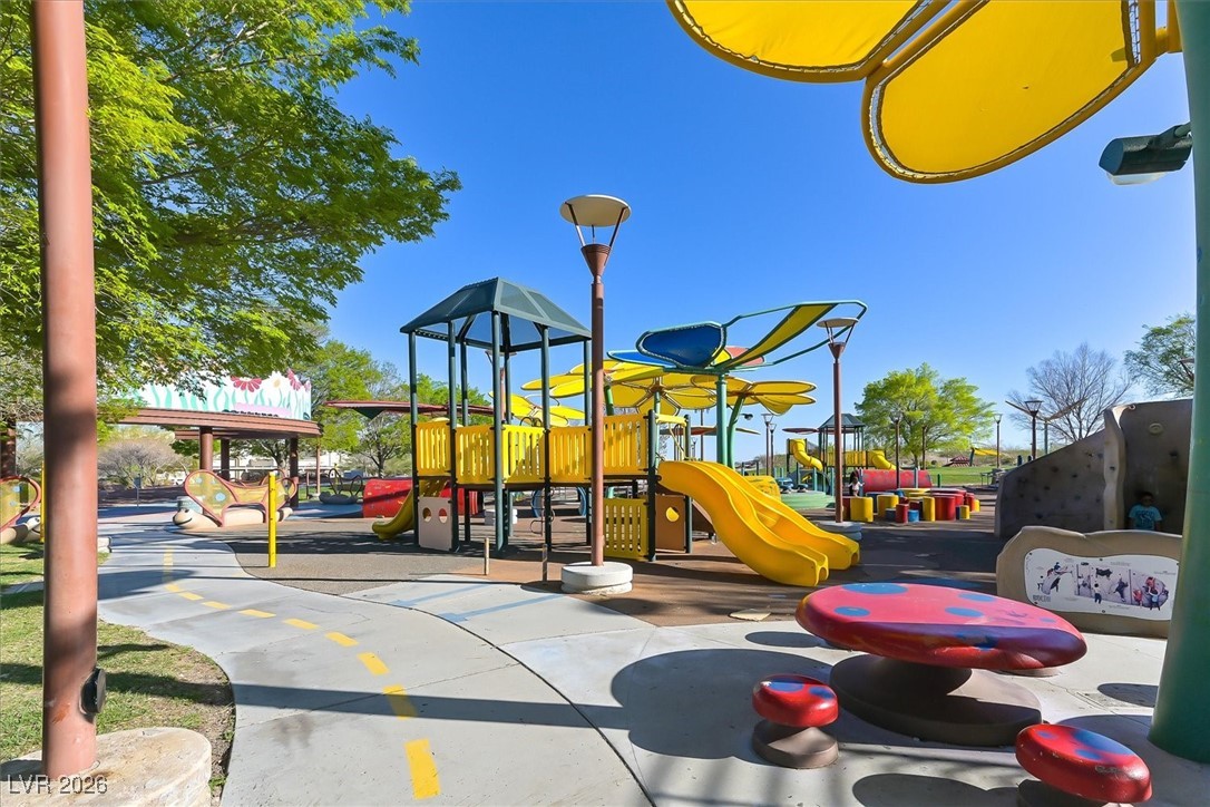 6517 Mission Crest Avenue