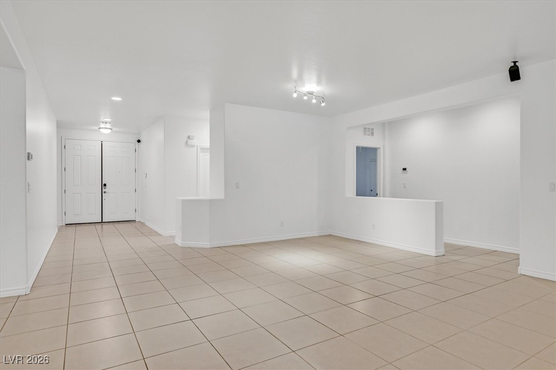 6517 Mission Crest Avenue