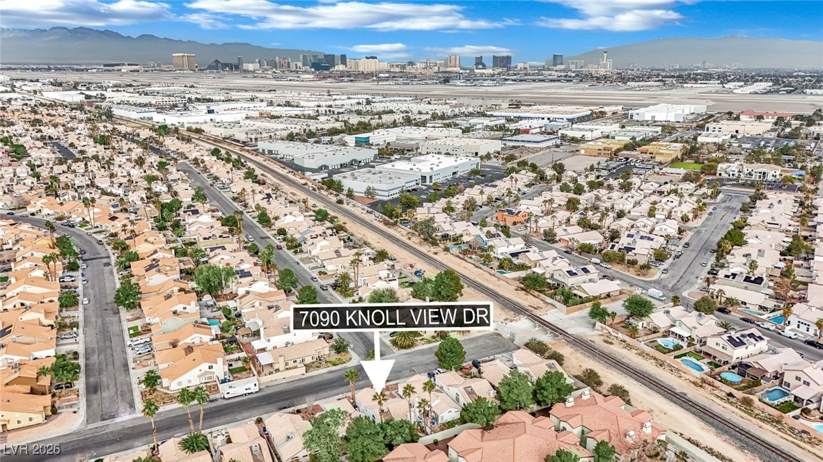 7090 Knoll View Drive