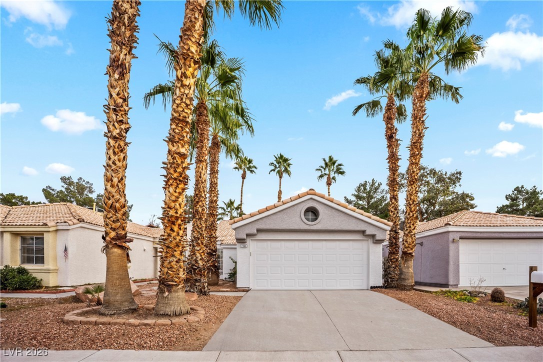 7090 Knoll View Drive