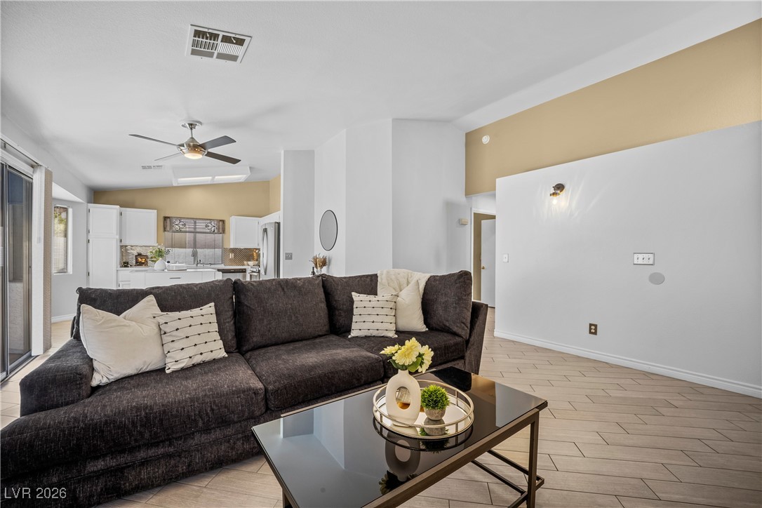 7090 Knoll View Drive