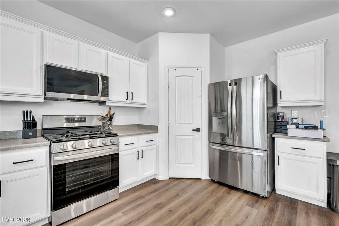 7334 Caballo Range Avenue