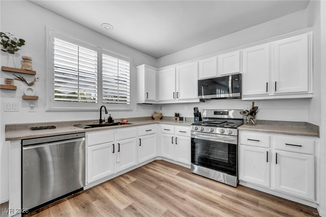 7334 Caballo Range Avenue