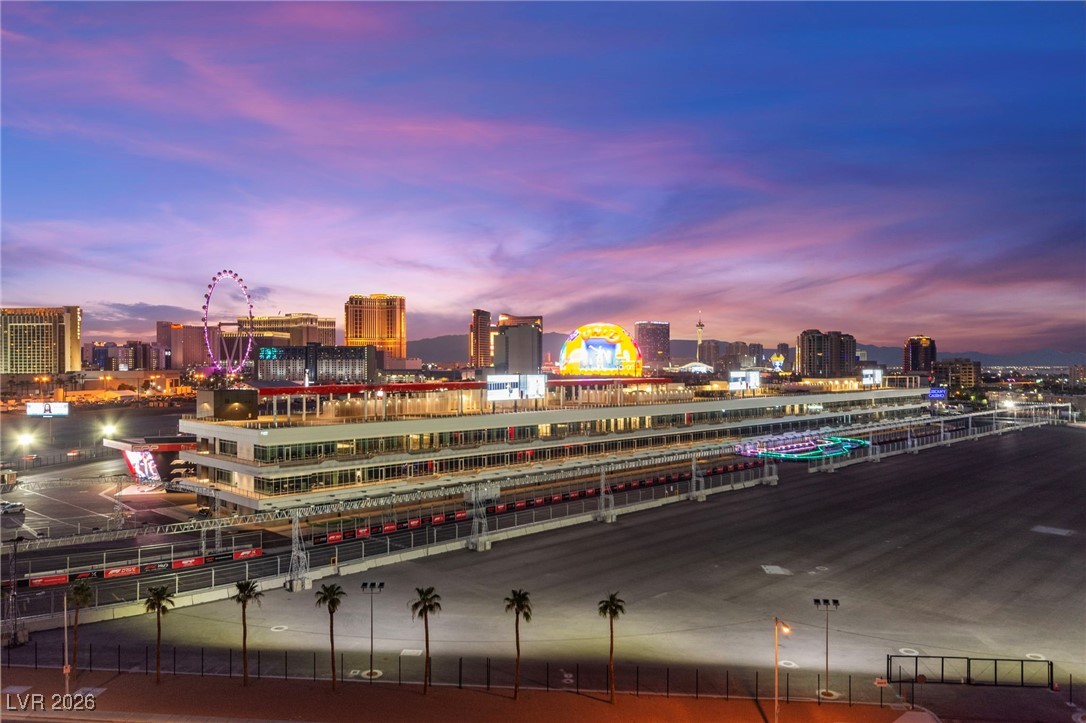 205 East Harmon Avenue 1012