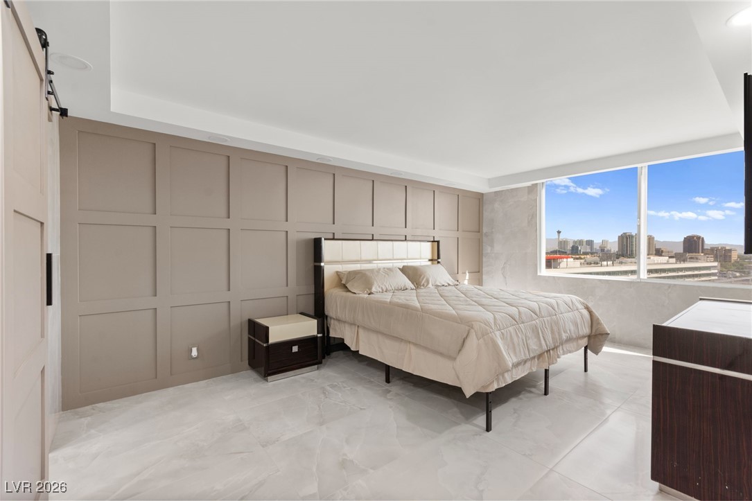 205 East Harmon Avenue 1012