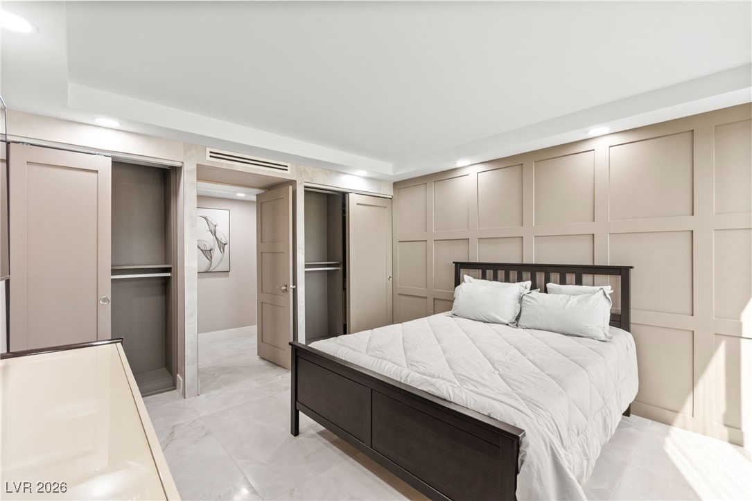 205 East Harmon Avenue 1012