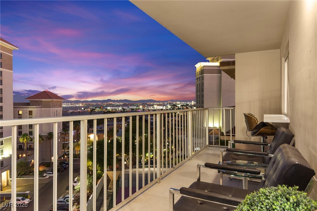 205 East Harmon Avenue 1012