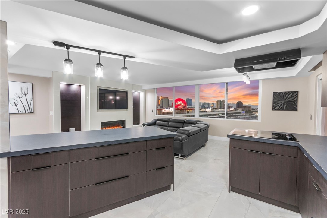 205 East Harmon Avenue 1012