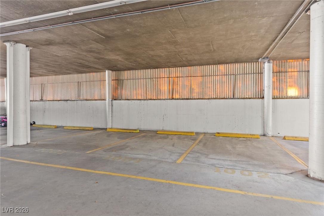 205 East Harmon Avenue 1012