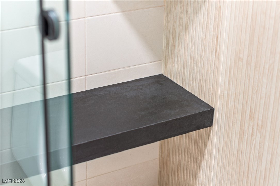 205 East Harmon Avenue 1012