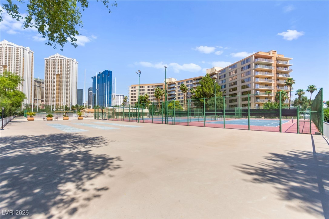 205 East Harmon Avenue 1012