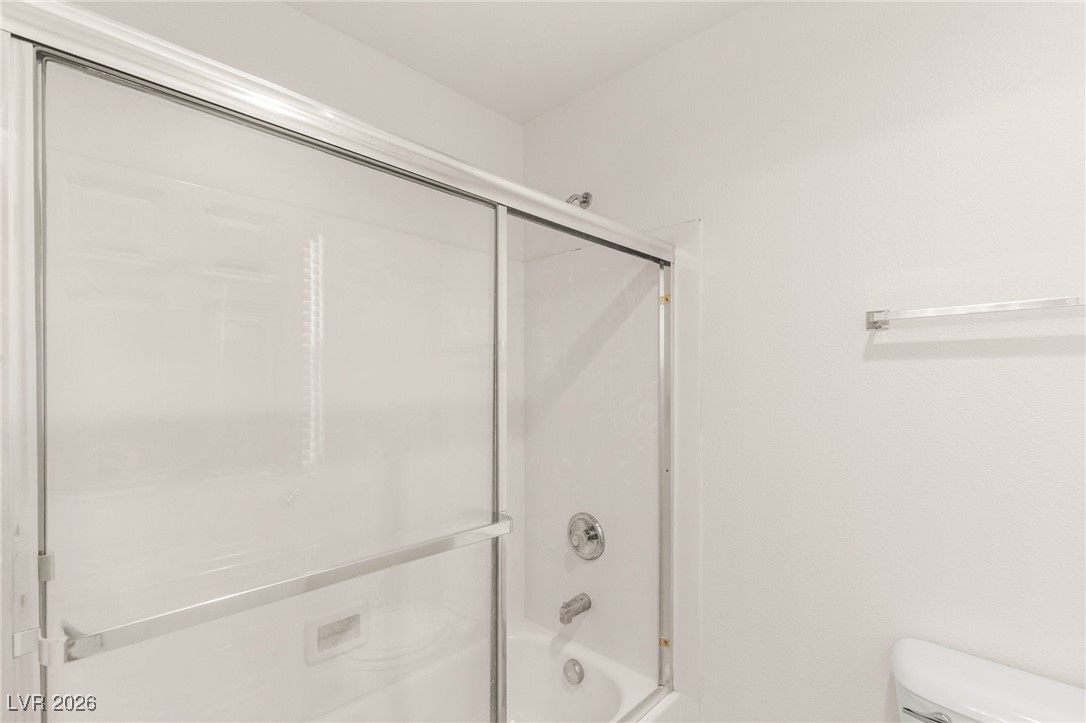 6247 Sugartree Avenue