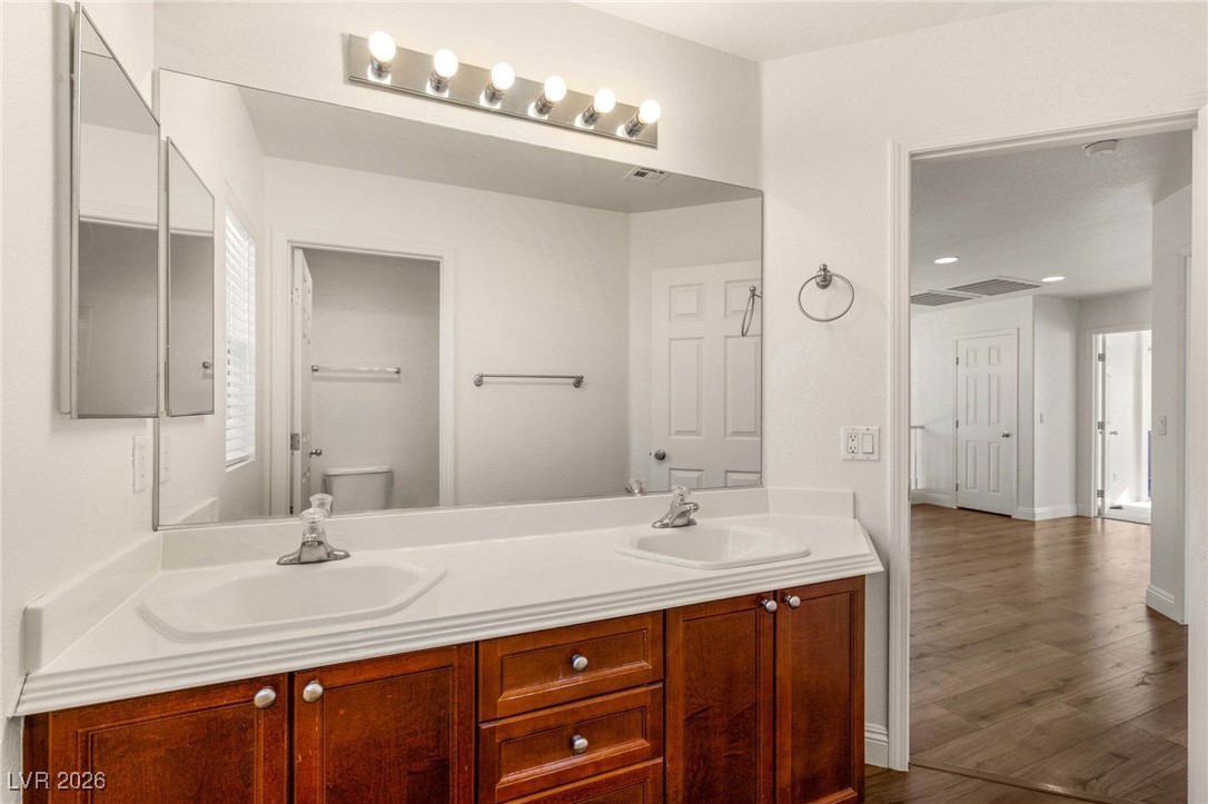 6247 Sugartree Avenue