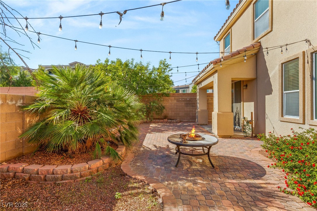 6247 Sugartree Avenue