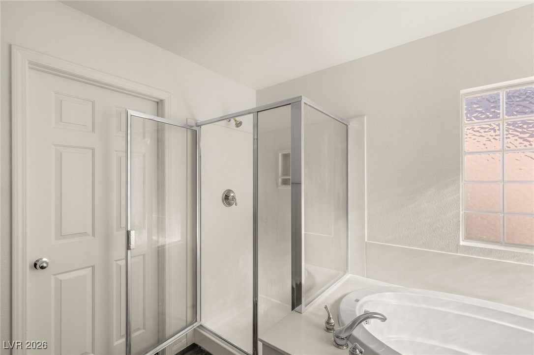 6247 Sugartree Avenue