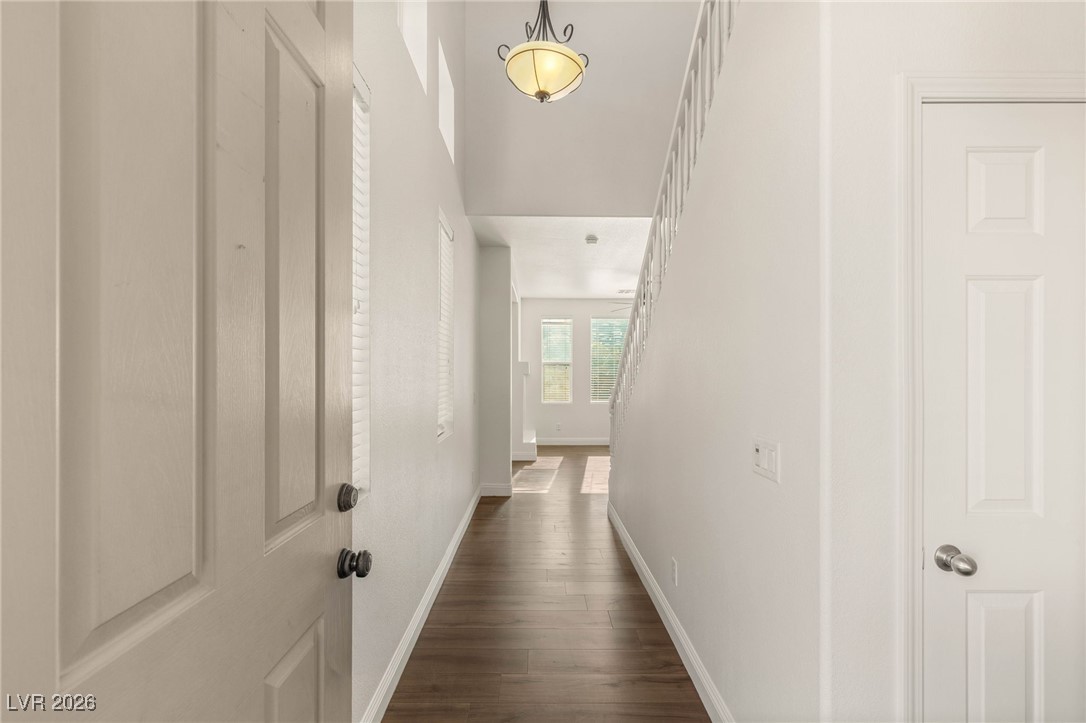 6247 Sugartree Avenue