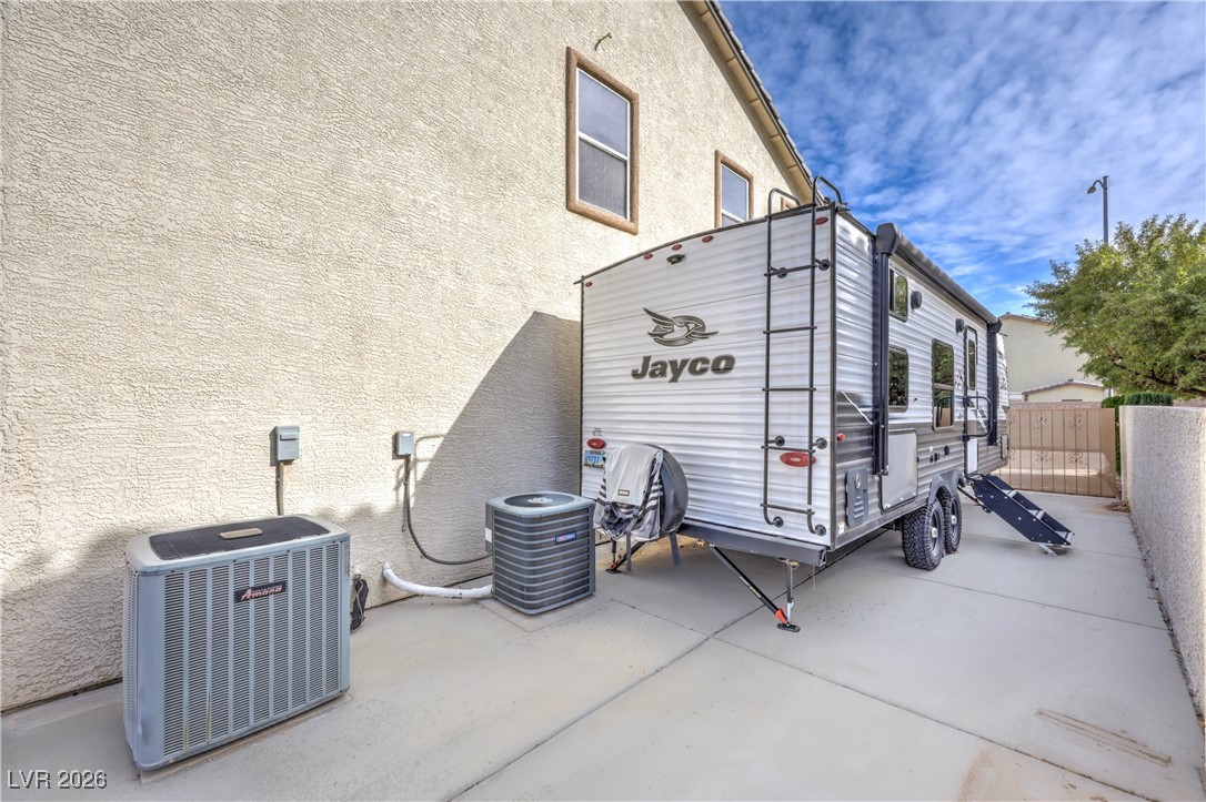 205 Palmarosa Street