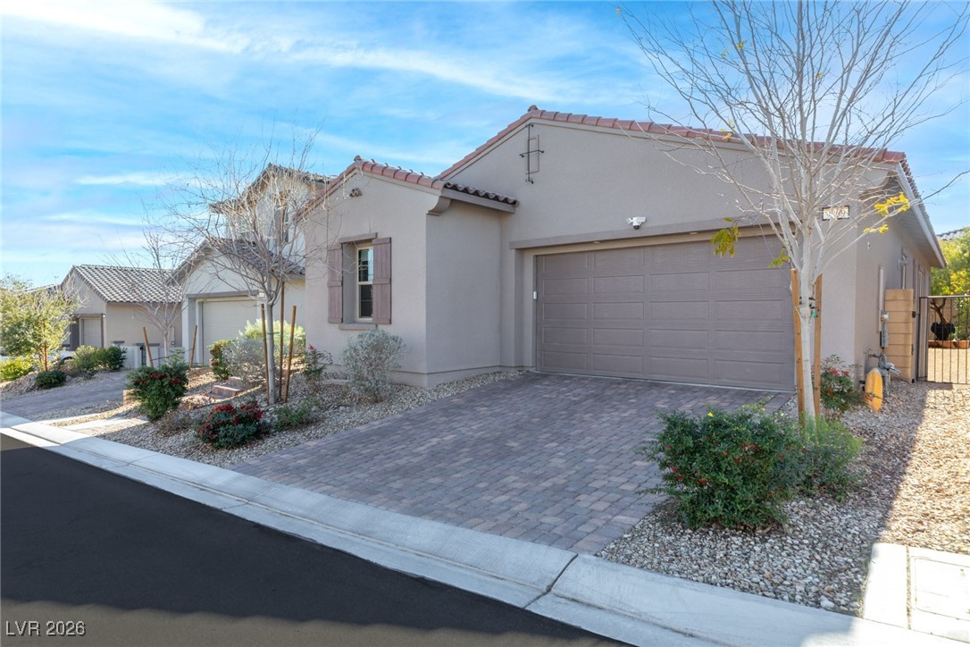 9869 Heather Moore Avenue