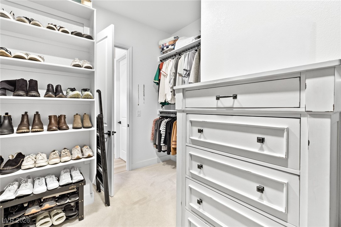 9869 Heather Moore Avenue