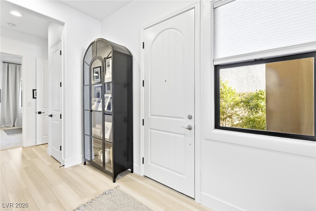 9869 Heather Moore Avenue