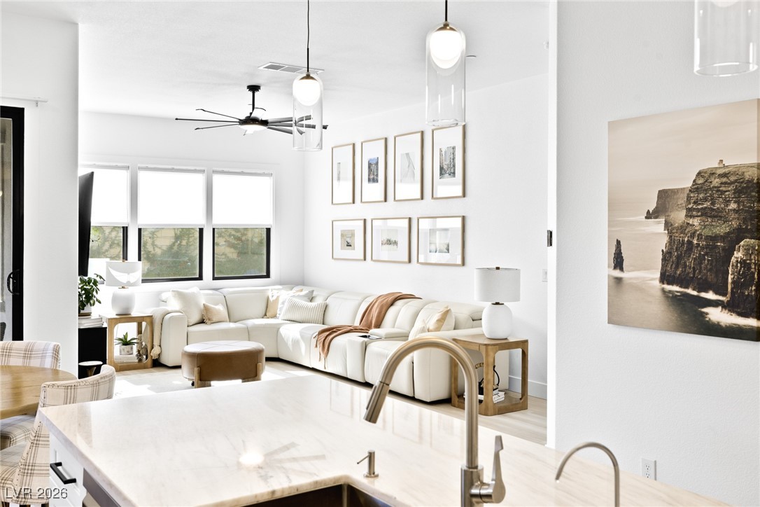 9869 Heather Moore Avenue