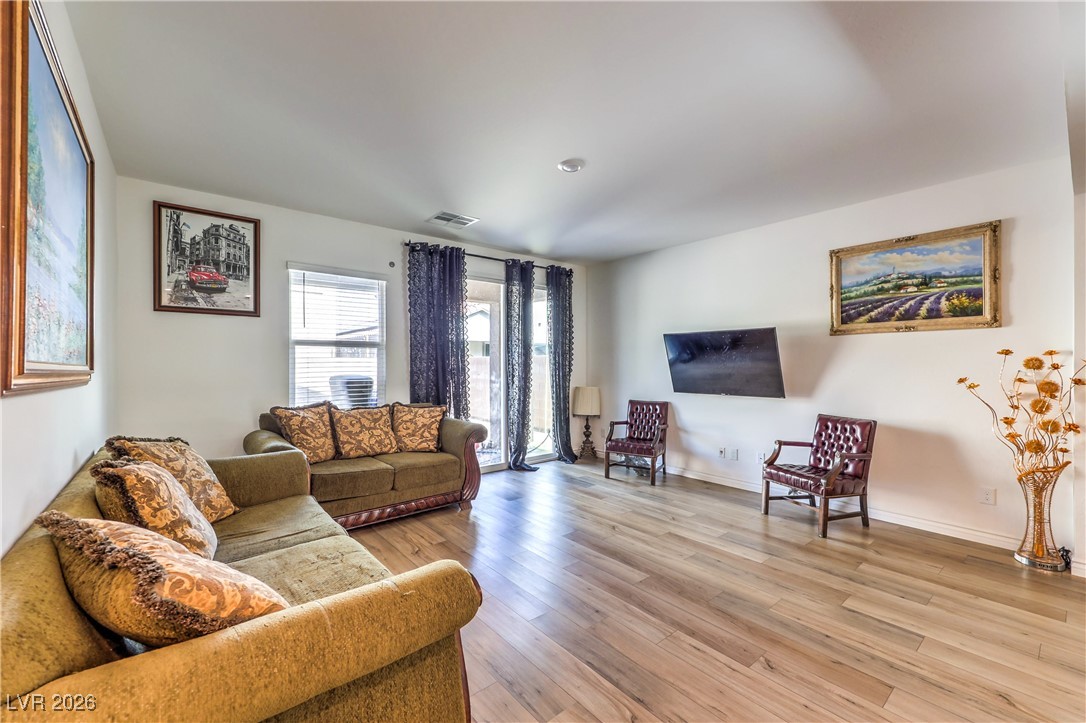 4404 Contour Bend Avenue